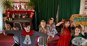 Karácsonyi vásár, Mikulás